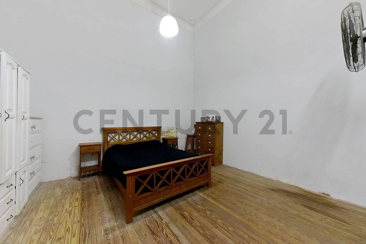 Foto de OPORTUNIDAD VENTA PH 4 AMBIENTES A REFACCIONAR CON TERRAZA Y BALCÓN EN, imagen 4