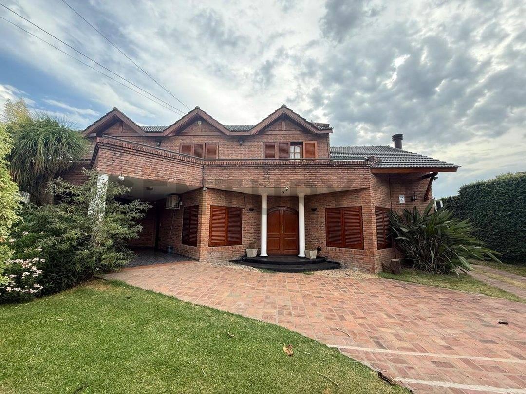 Foto de Casa 5 ambientes en Pilar Centro | Lote 1.013 m² | Pileta, quincho y 4, imagen 1