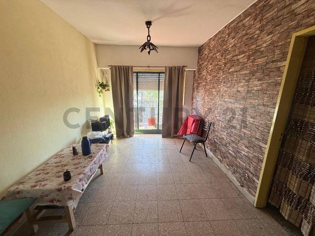 Foto de VENTA DEPARTAMENTO 2 AMBIENTES SOBRE AV PTE PERON JOSE C PAZ APTO, imagen 1