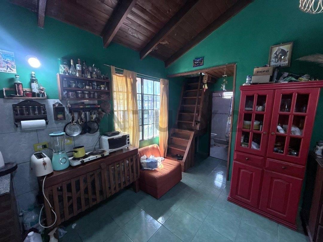 Foto de VENTA casa DE 3 AMBIENTES SOBRE LOTE PROPIO 434 M2 A METROS DE RUTA 28, imagen 4