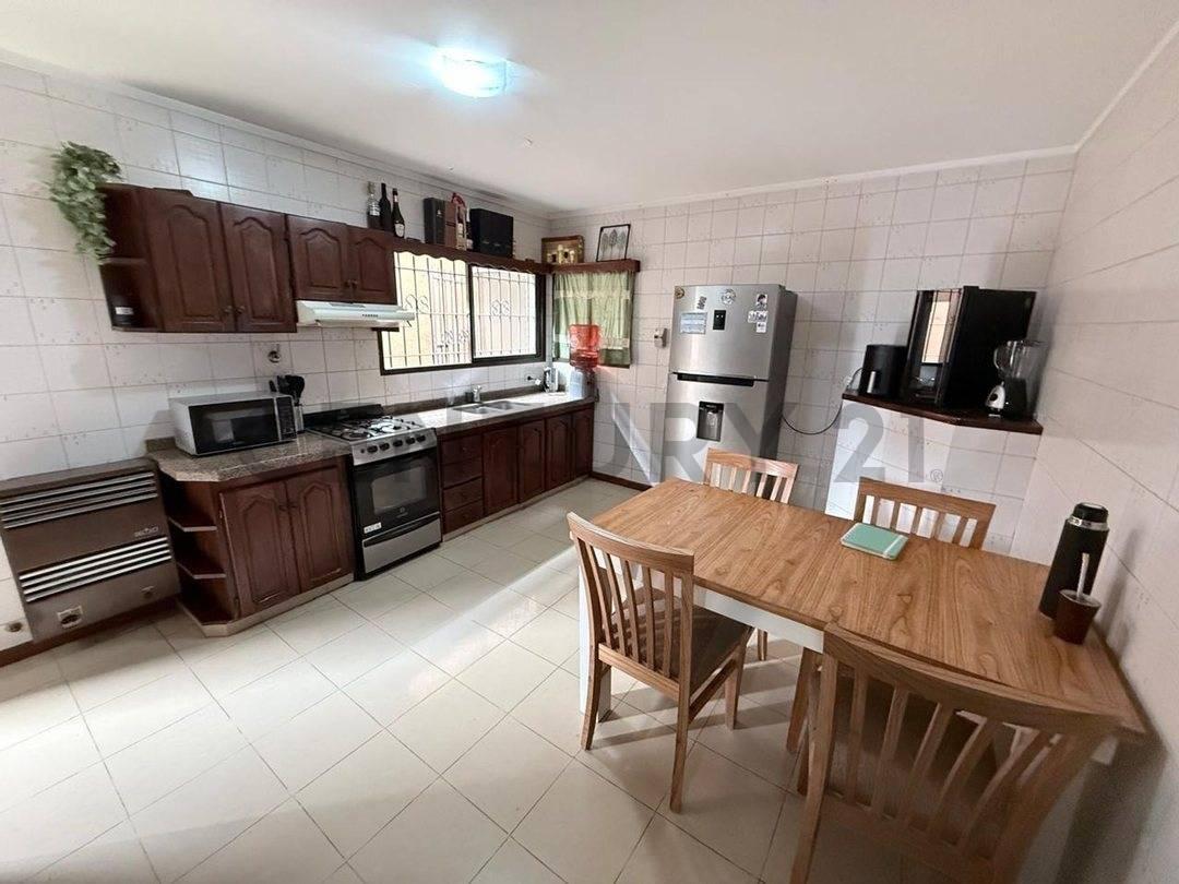 Foto de VENTA CASA 4 AMBIENTES PILETA JARDIN MUÑIZ SOBRE LOTE PROPIO 335 M2, imagen 3