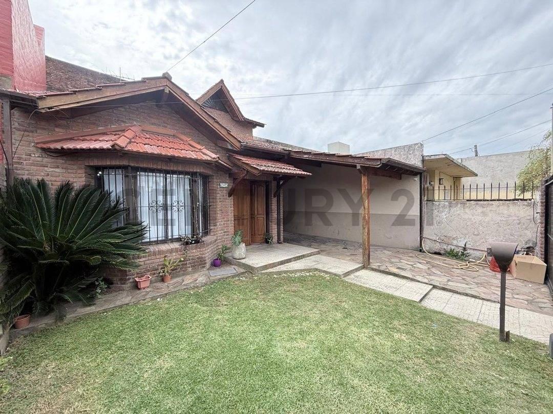 Foto de VENTA CASA 4 AMBIENTES PILETA JARDIN MUÑIZ SOBRE LOTE PROPIO 335 M2, imagen 4