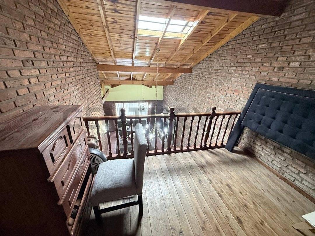 Foto de VENTA CASA 4 AMBIENTES PILETA JARDIN MUÑIZ SOBRE LOTE PROPIO 335 M2, imagen 2