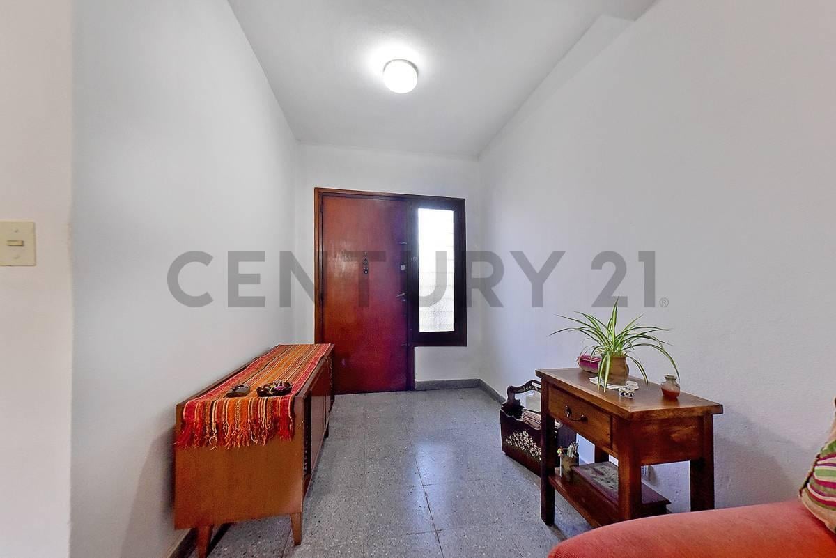 Foto de VENTA PH 3 AMBIENTES CON PATIO. APTO CRÉDITO. SAN ISIDRO, BOULOGNE., imagen 4