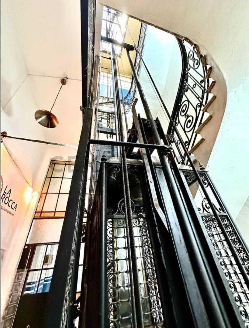 Foto de EDIFICIO VENTA EN BLOCK CALLAO Y CORRIENTES, imagen 4