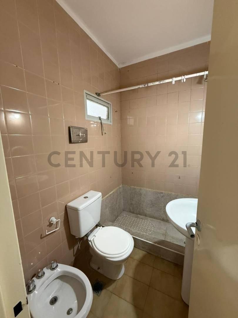 Foto de VENTA DEPARTAMENTO 3 AMBIENTES CON BALCON COCHERA SAN MIGUEL CENTRO, imagen 4
