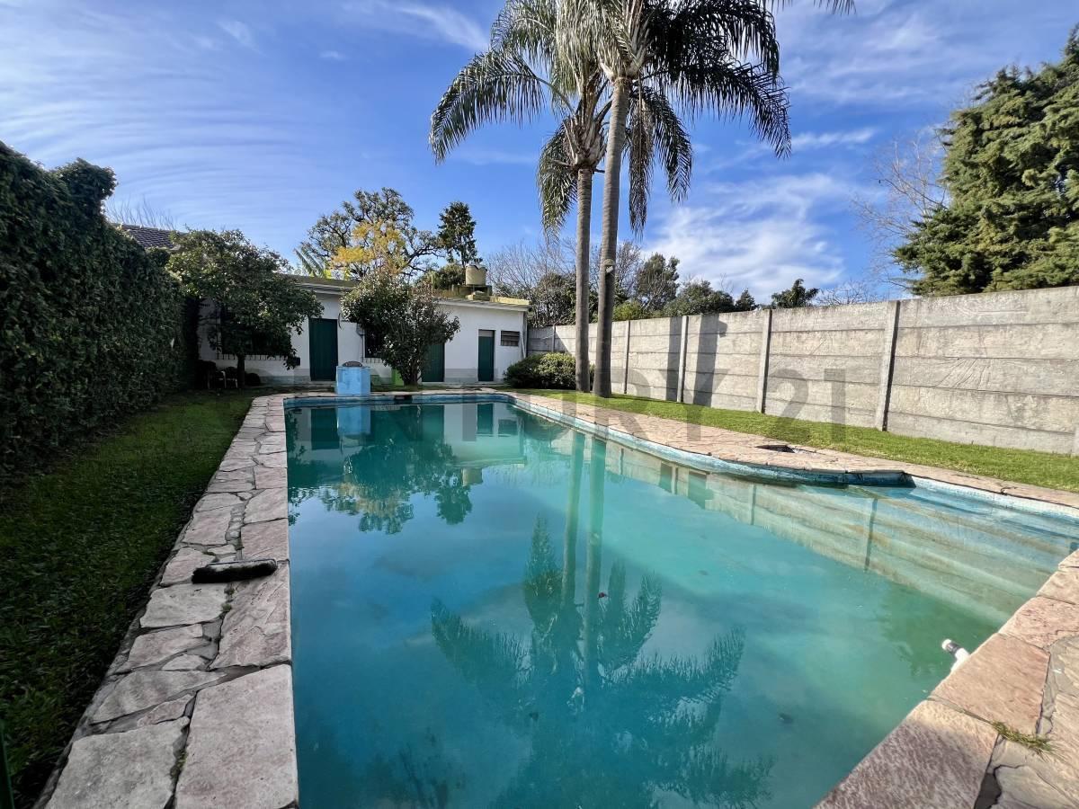 Foto de VENTA CASA 4 AMB C/ JARDIN Y PILETA EN ITUZAINGO NORTE, imagen 1