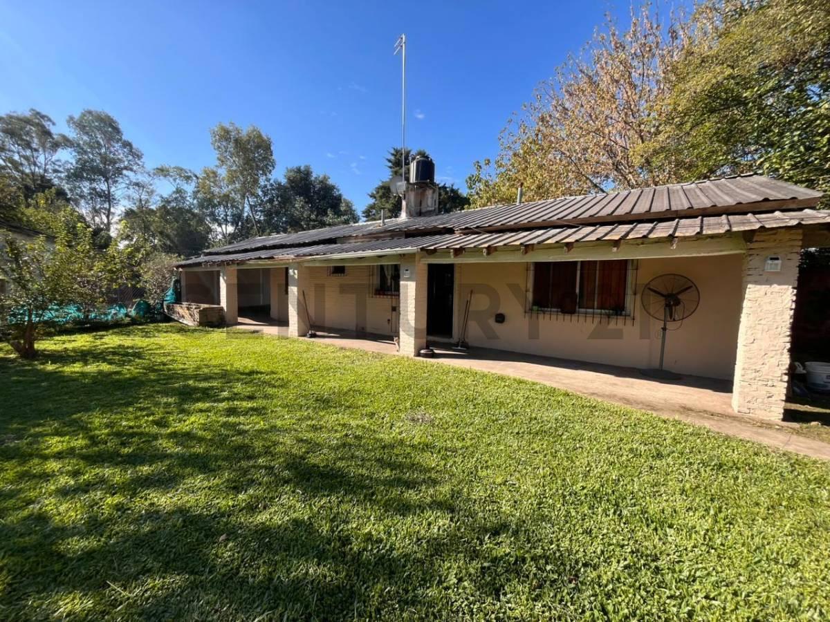 Foto de VENTA QUINTA CON PILETA Y PARQUE FRANCISCO ALVAREZ, imagen 1