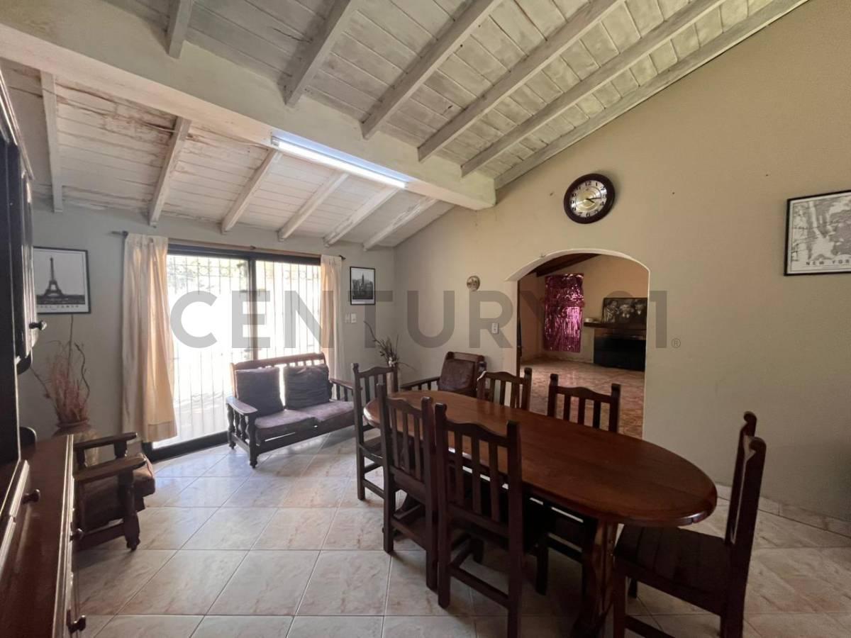 Foto de VENTA QUINTA CON PILETA Y PARQUE FRANCISCO ALVAREZ, imagen 2