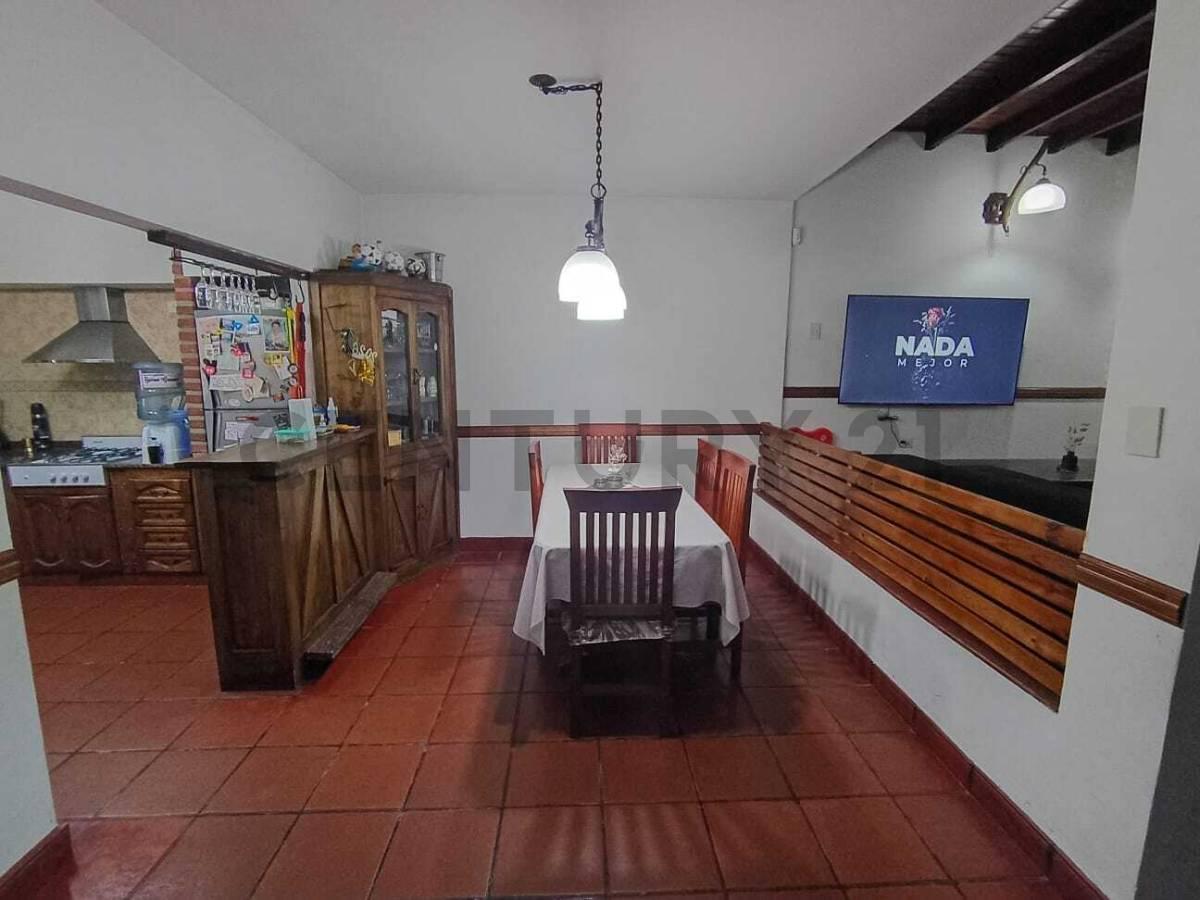 Foto de VENTA CASA 5 AMB PILETA PARQUE JOSE C PAZ CREDITO, imagen 3