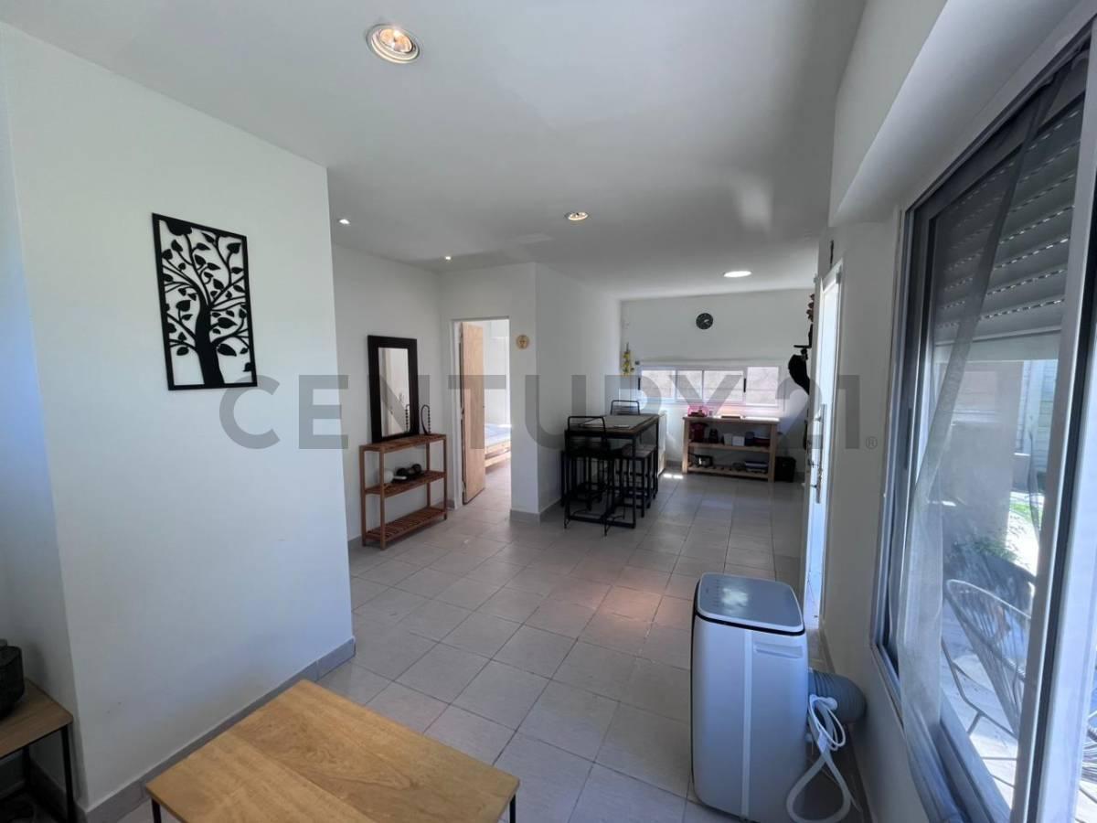Foto de VENTA CASA 3 AMBIENTES CON PILETA EN DERQUI PILAR, imagen 3
