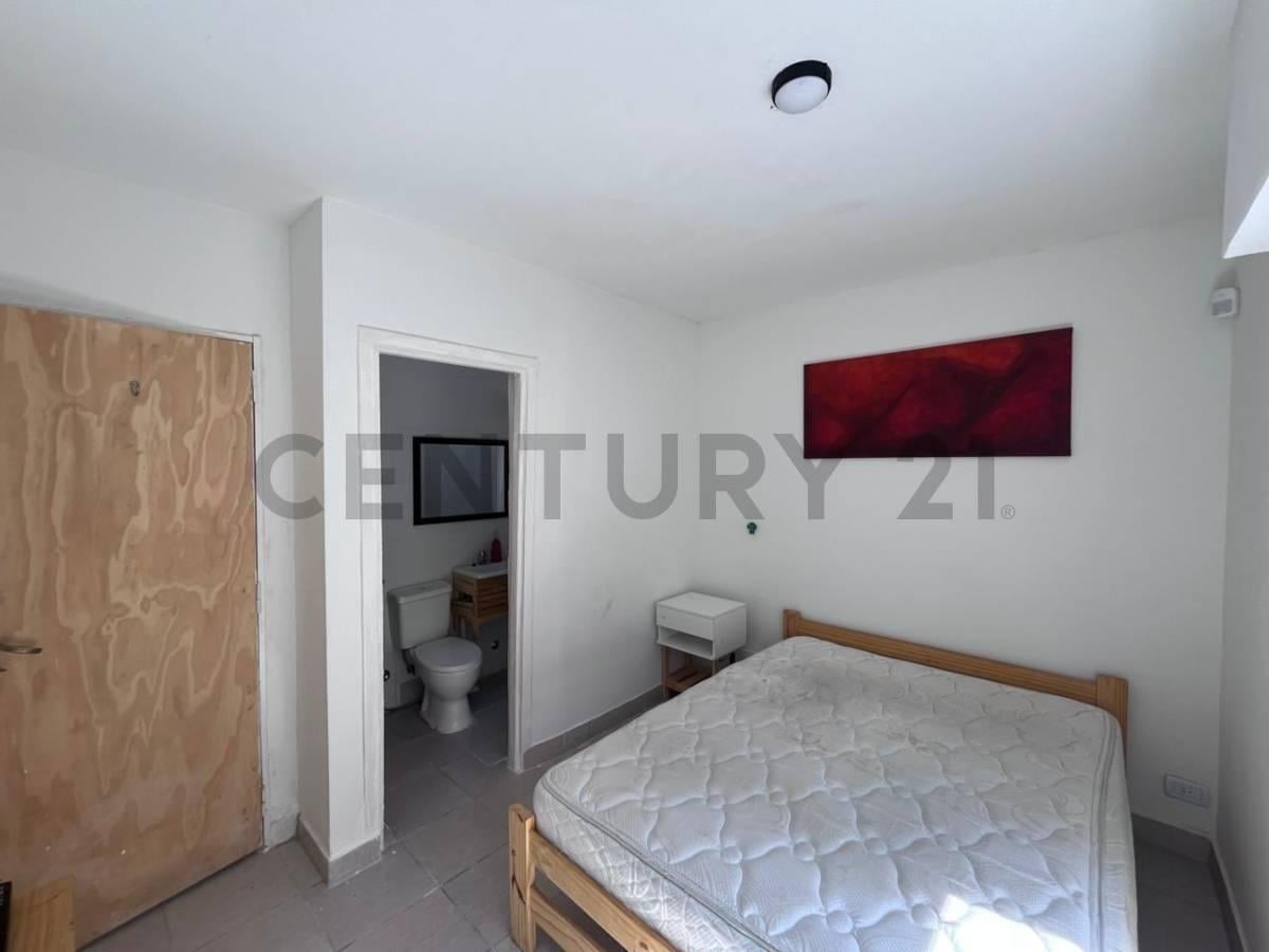 Foto de VENTA CASA 3 AMBIENTES CON PILETA EN DERQUI PILAR, imagen 2