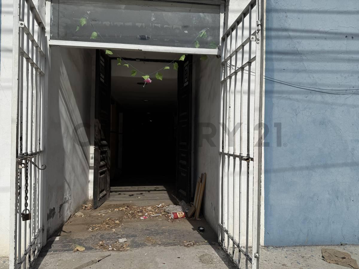 Foto de Local Comercial 400 m² sobre Av. Madero - Centro de Del Viso - Apto, imagen 1