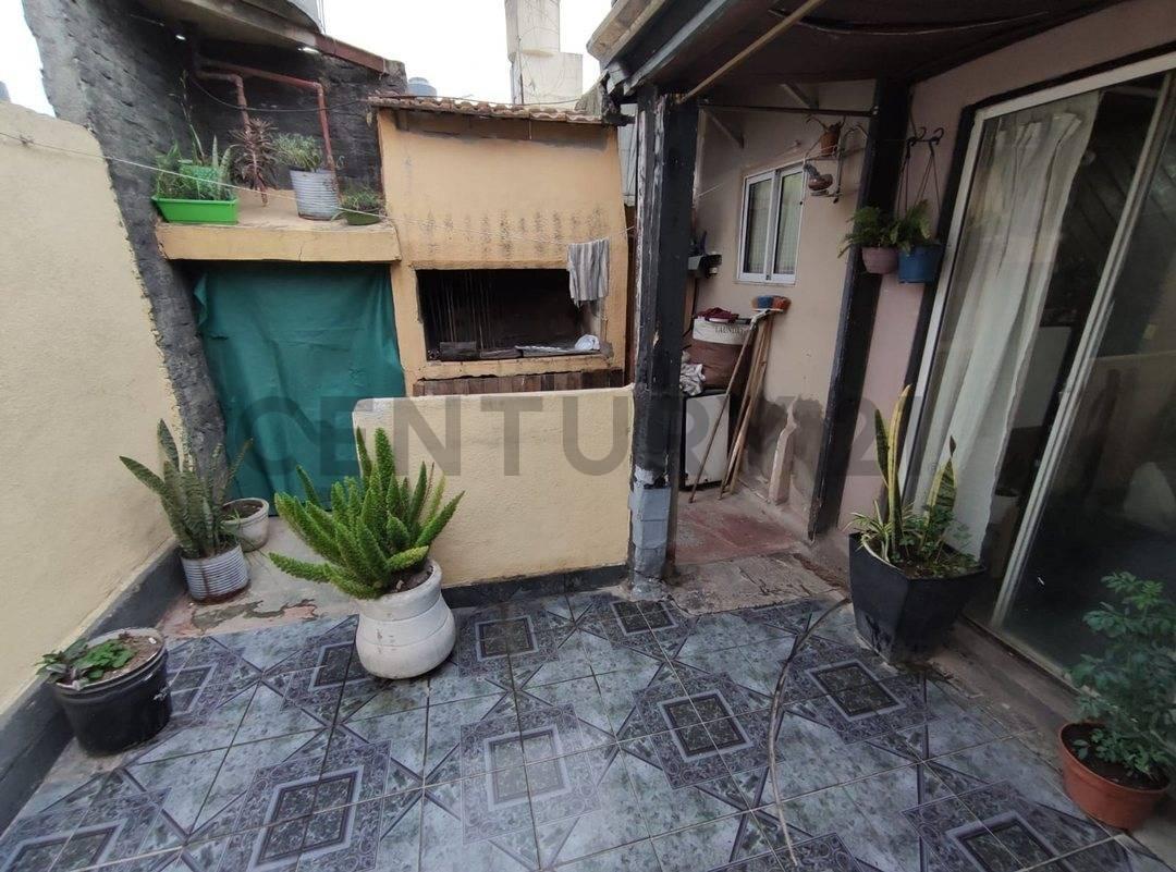 Foto de VENTA LOCAL CON PROPIEDADES A REFACCIONAR IDEAL INVERSOR TRUJUI SAN, imagen 4