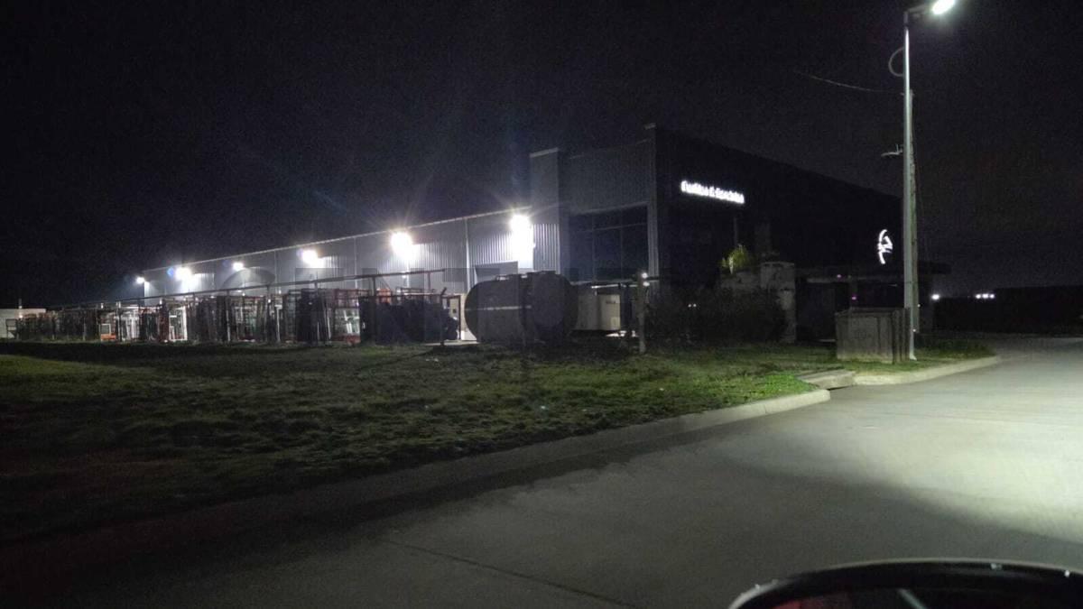 Foto de VENTA DEPOSITO/ GALPON EN LOS CARDALES, imagen 2