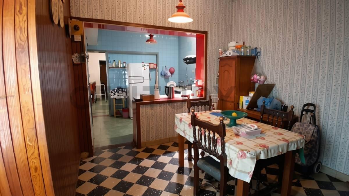 Foto de VENTA CASA 5 AMB CON PILETA + LOCAL EN SAN MIGUEL, imagen 3