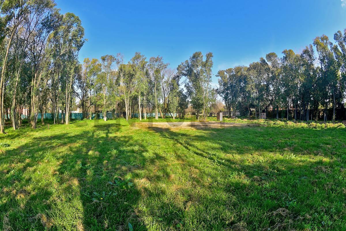 Foto de VENTA LOTE 302M2 EN MALVINAS ARGENTINAS - ALTOS DE SAN CARLOS, imagen 1