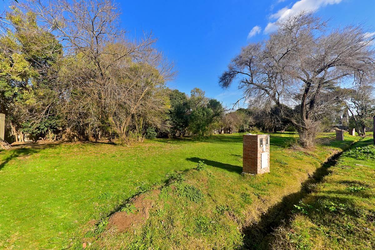 Foto de VENTA LOTE 302M2 EN MALVINAS ARGENTINAS - ALTOS DE SAN CARLOS, imagen 2