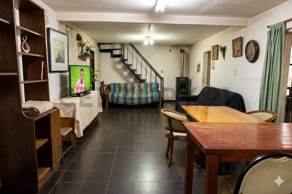 Foto de VENTA CASA 7 AMB|ESPECTACULAR QUINTA EN ESQUINA|2000m2, imagen 2