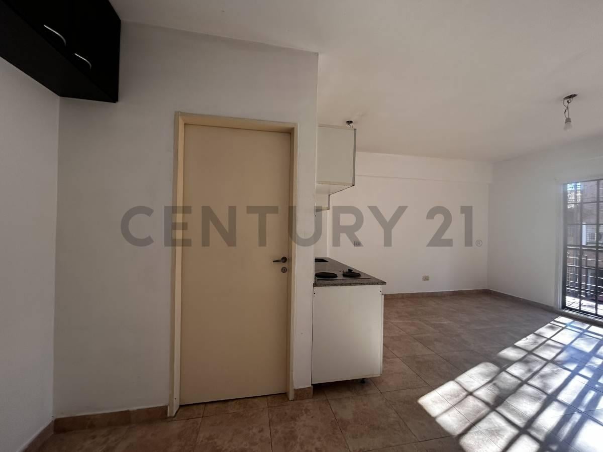 Foto de MONOAMBIENTE EN VENTA CON BALCON APTO CREDITO VILLA URQUIZA, imagen 5