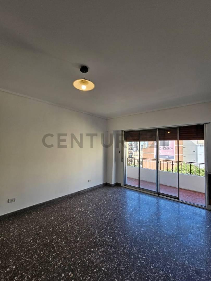Foto de Venta Departamento 3 amb con balcon san telmo (financia 40%), imagen 4