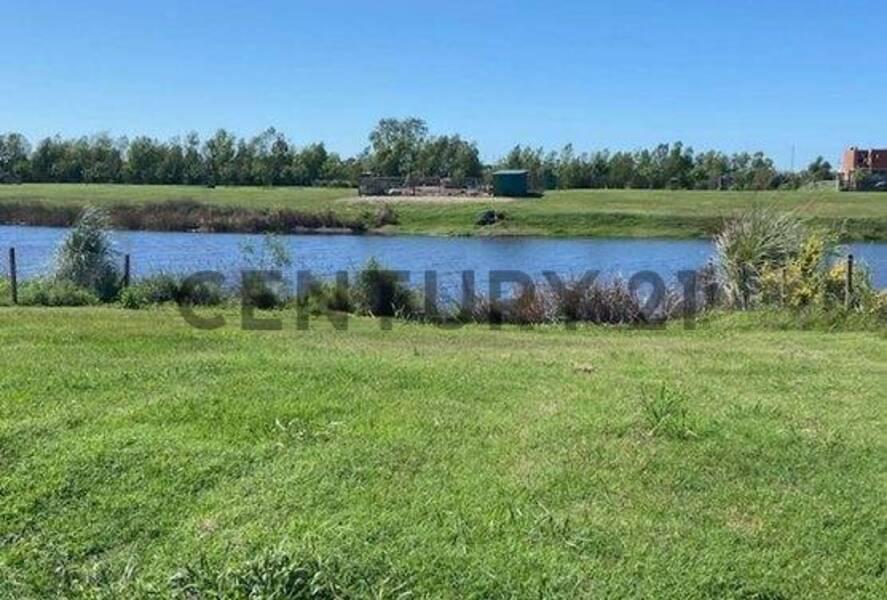 Foto de VENTA LOTE AL LAGO EN NAUDIR, imagen 2