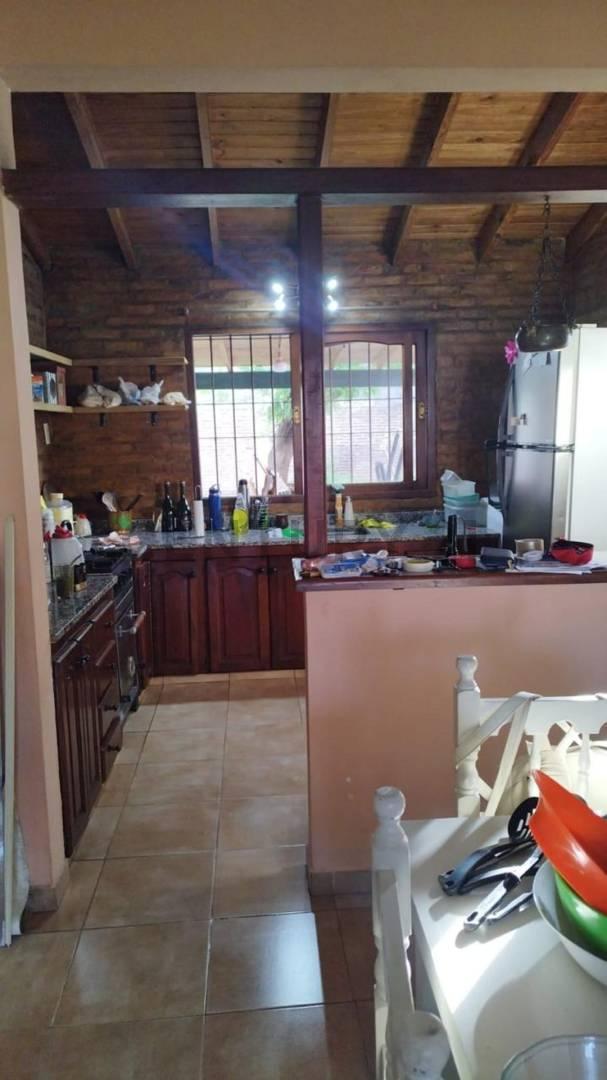 Foto de VENTA CASA DE 4 AMBIENTES CON JARDIN EN LOTE PROPIO SAN MIGUEL CENTRO, imagen 4