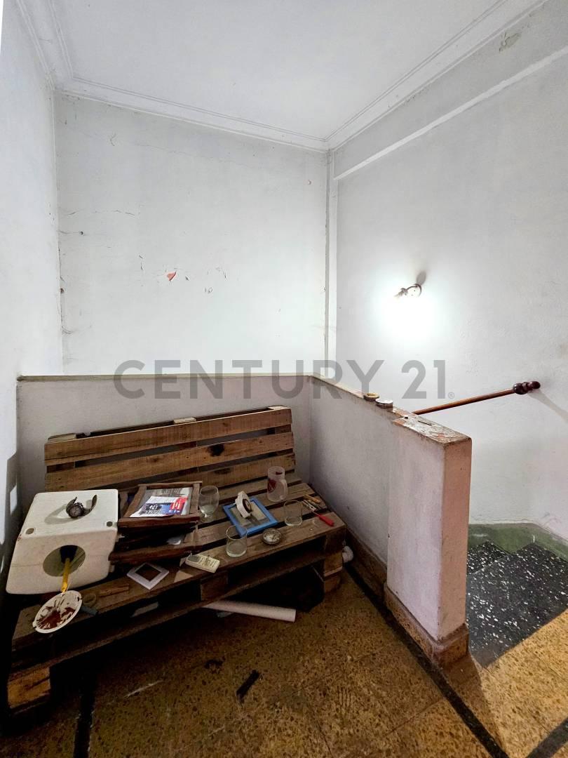 Foto de CASA A RECICLAR CON GRAN POTENCIAL – CENTRO DE MORÓN, imagen 3