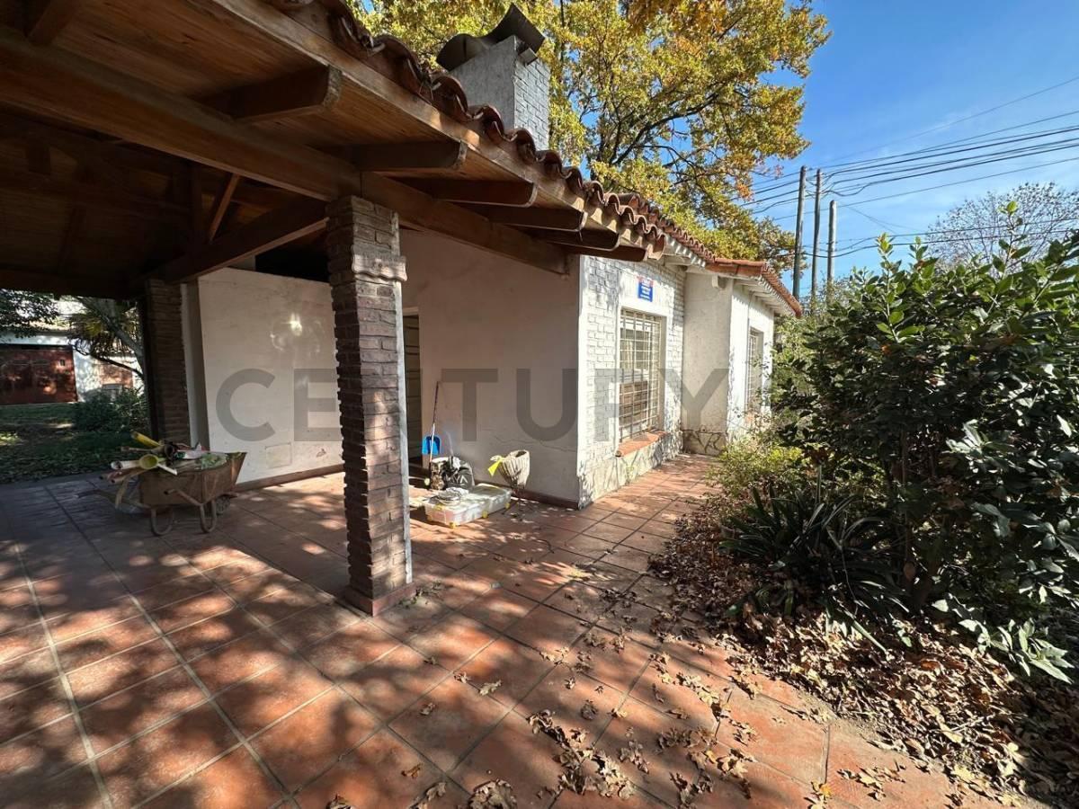 Foto de VENTA LOTE CON CASA A RECICLAR SOBRE LOTE DE 750m² EN ESQUINA | Gran, imagen 4