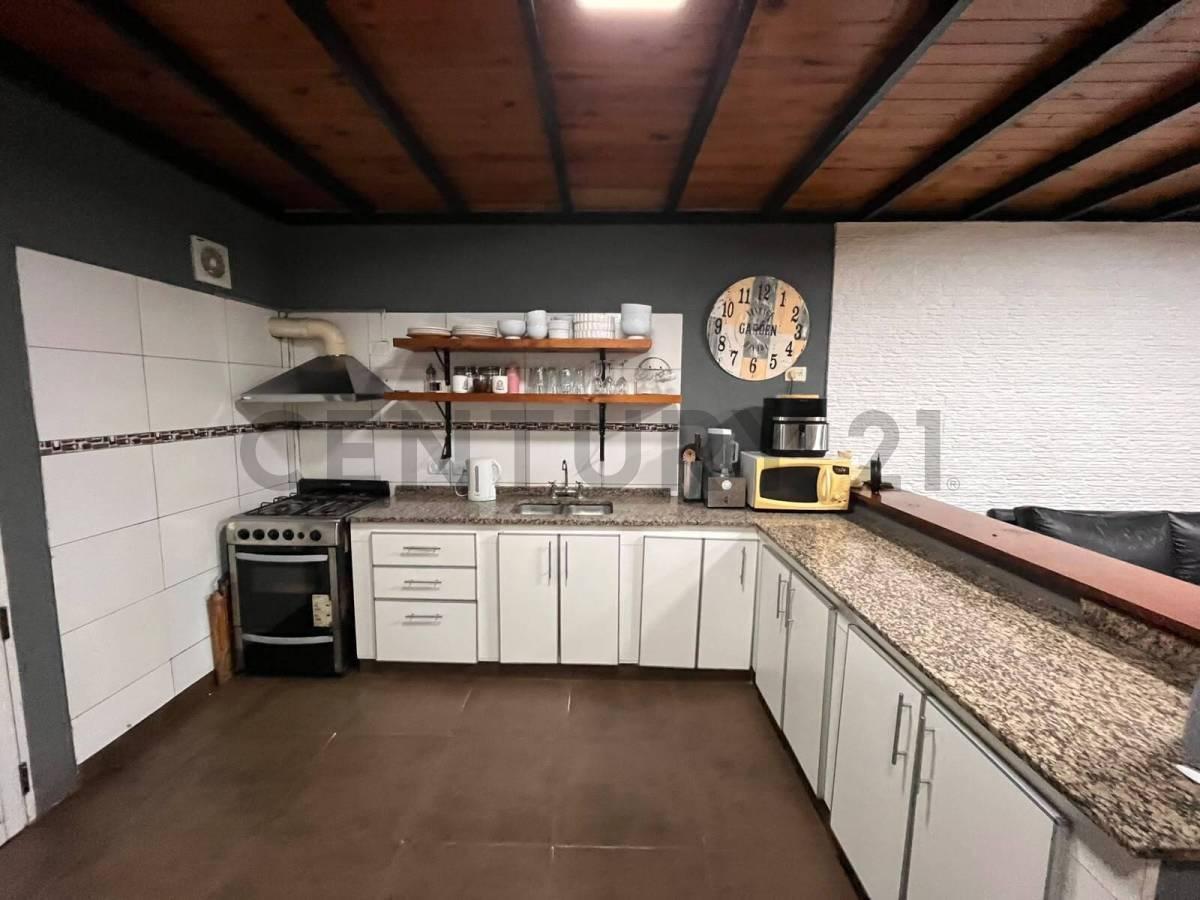 Foto de VENTA PH TIPO DUPLEX 4 AMBIENTES CON PILETA Y PATIO EN PILAR, imagen 4