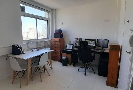 Foto de VENTA HERMOSO DEPARTAMENTO 2 AMBIENTES EN MONSERRAT., imagen 5