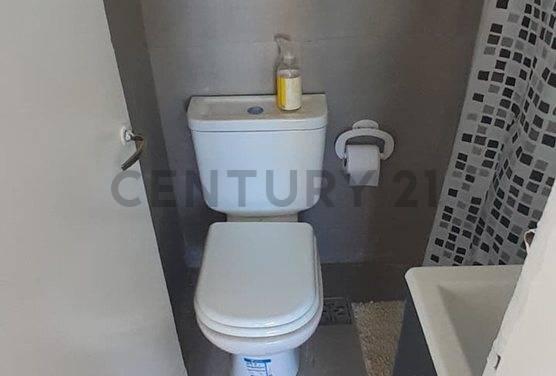Foto de VENTA HERMOSO DEPARTAMENTO 2 AMBIENTES EN MONSERRAT., imagen 2