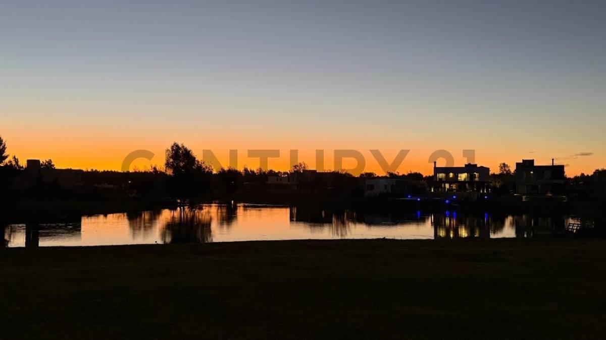 Foto de VENTA LOTE AL LAGO, OPORTUNIDAD,EL CAZAL, ESCOBAR, imagen 1