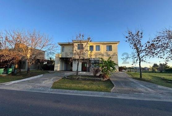 Foto de CASA 4 AMBIENTES VENTA, EL CAZAL, imagen 2