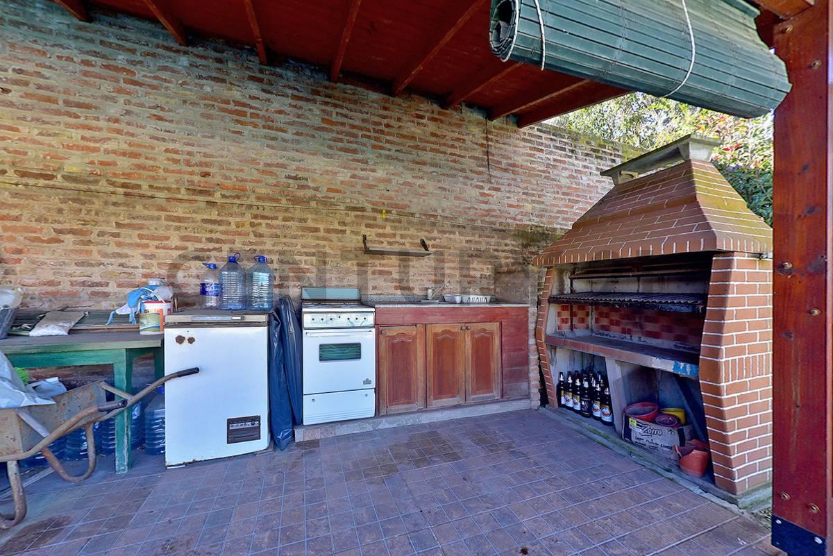 Foto de VENTA CASA 4 AMBIENTES CON PILETA PARQUE ALVEAR TORTUGUITAS, imagen 4