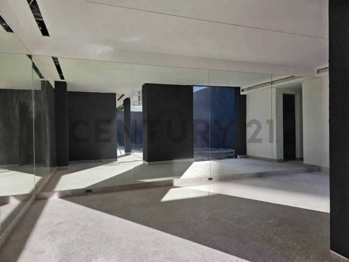 Foto de Casa en venta en Vicente López | 5 dormitorios, 3 suites, piscina y, imagen 2