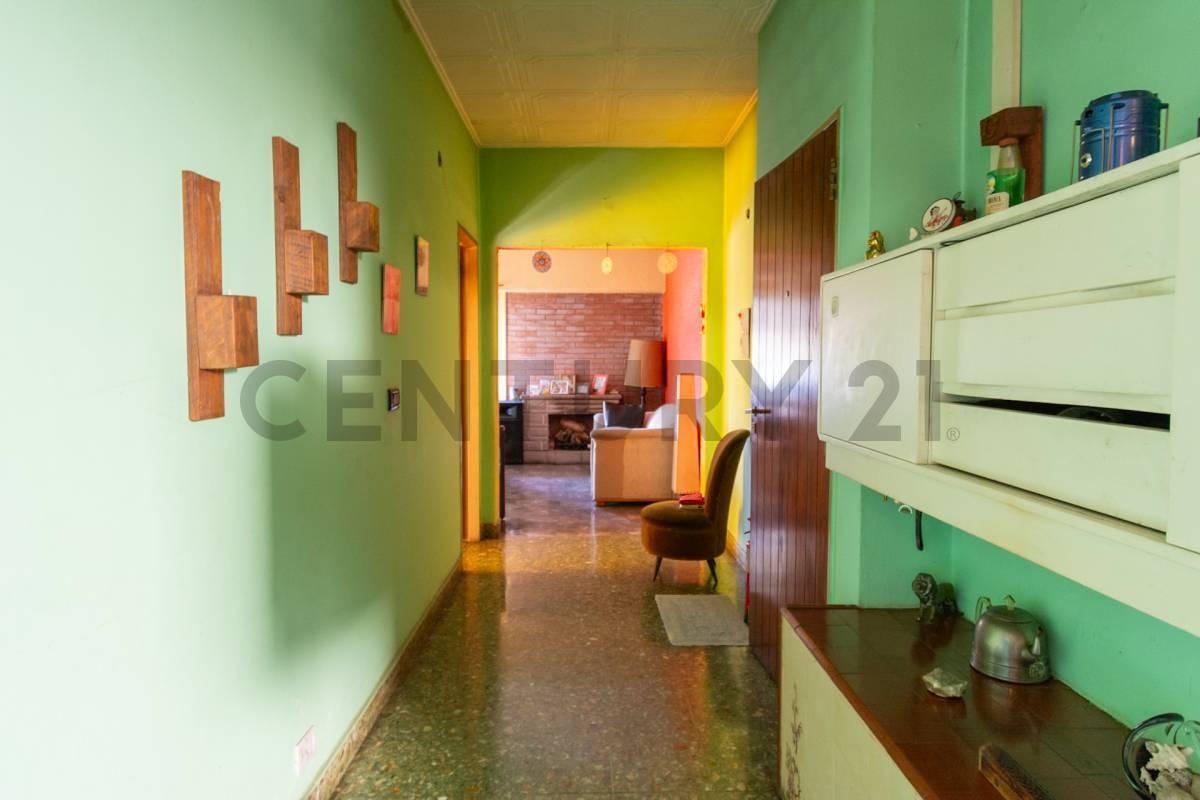 Foto de VENTA PH 4 AMB- TERRAZA-BALCON-COCHERA SIN EXPENSAS, imagen 4