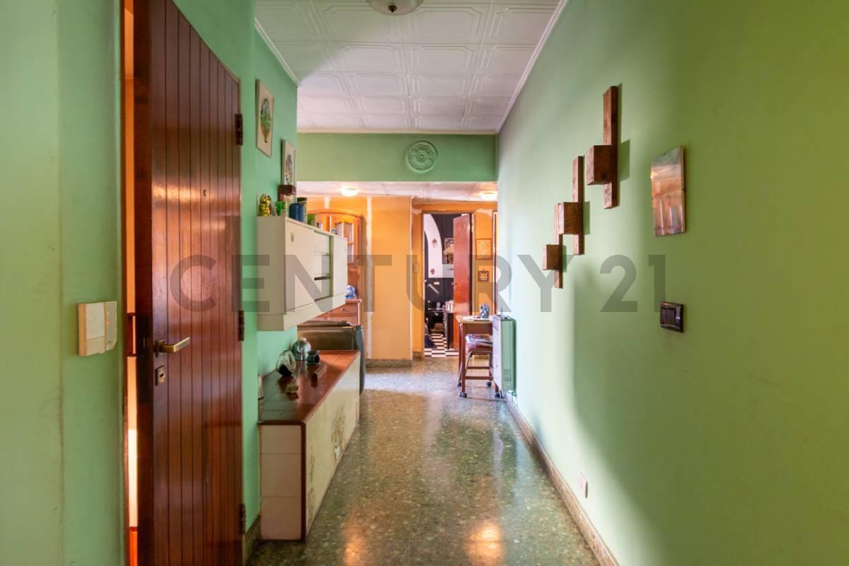 Foto de VENTA PH 4 AMB- TERRAZA-BALCON-COCHERA SIN EXPENSAS, imagen 3