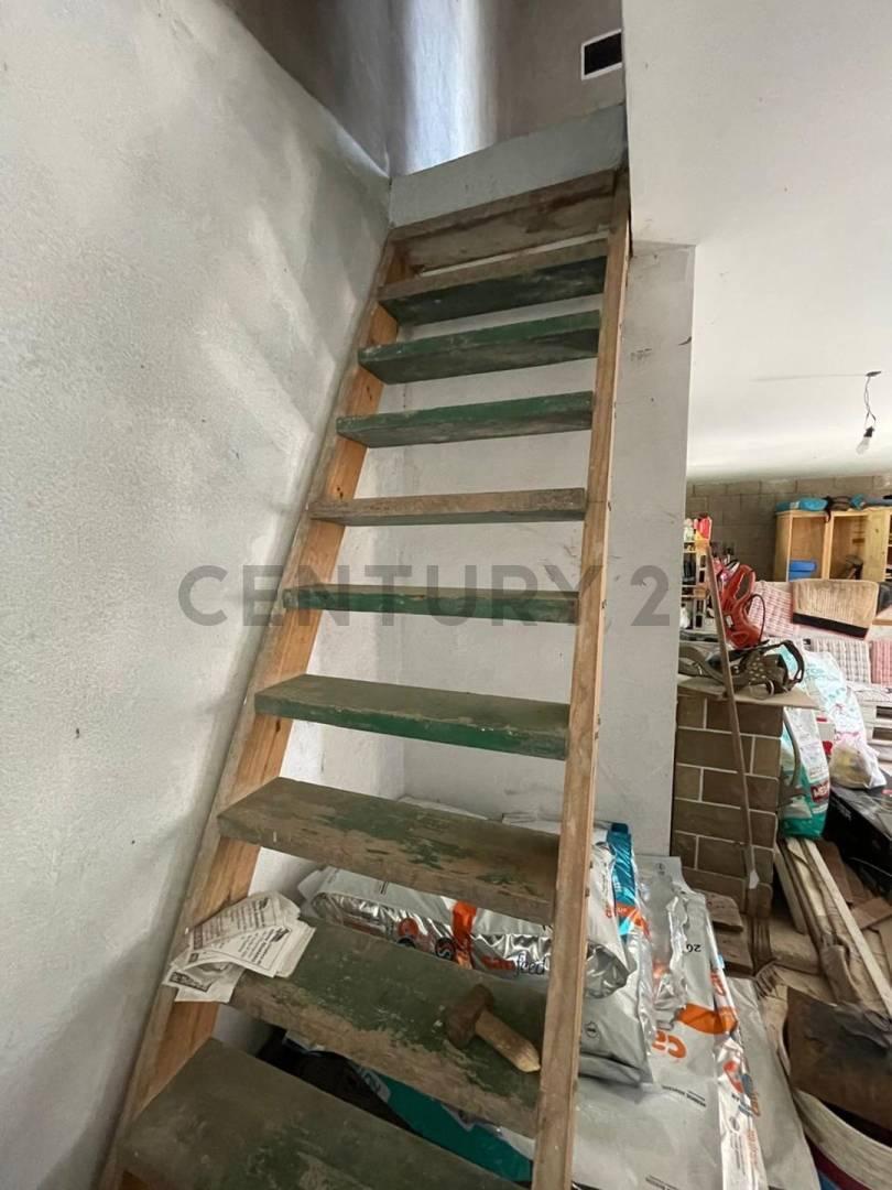 Foto de VENTA CASA 4 AMB, GARIN, APTA CREDITO 70.000 USD, imagen 2