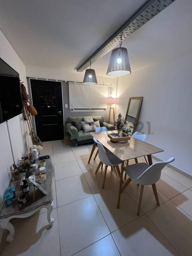 Foto de Venta Departamento de 2 Ambientes en Suite con Cochera en Lomas de, imagen 4