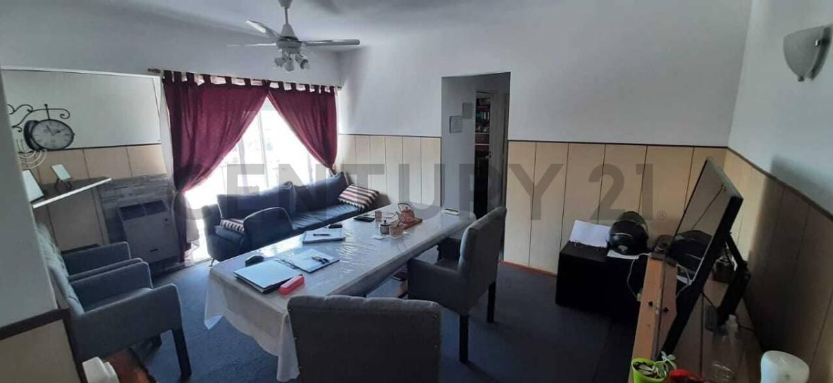 Foto de Venta Departamento de 3 Ambientes. Piso alto, balcon y Apto Profesional, imagen 1