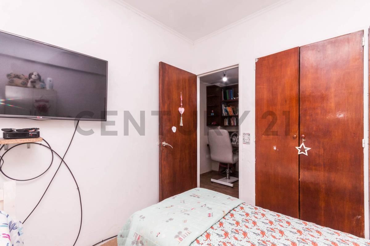 Foto de Depto 3 ambientes con patio y parrilla apto profesional en Lanusita, imagen 5