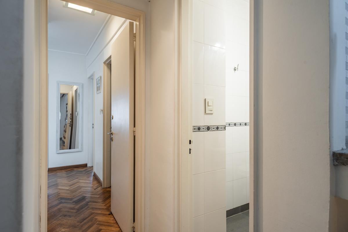 Foto de VENTA PH 5 amb en BELGRANO CHICO C/ COCHERA, imagen 5
