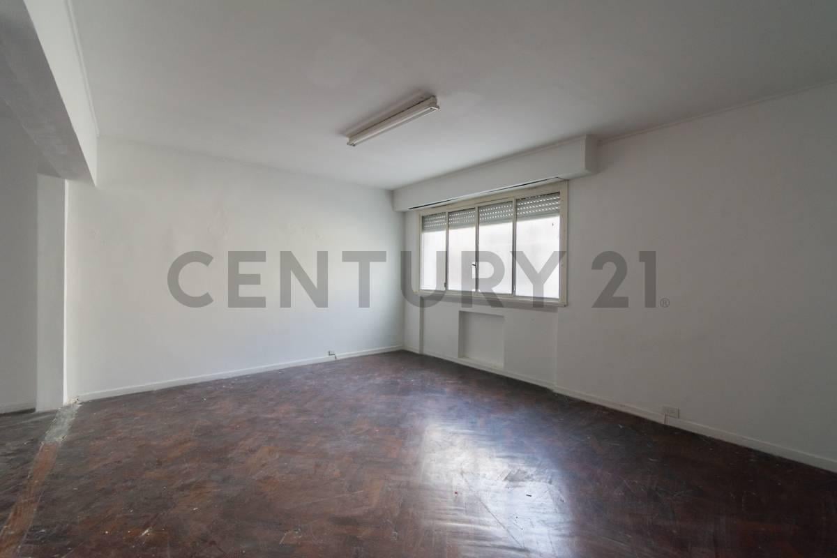 Foto de VENTA 5 OFICINAS EN CALLAO Y LAVALLE, imagen 2