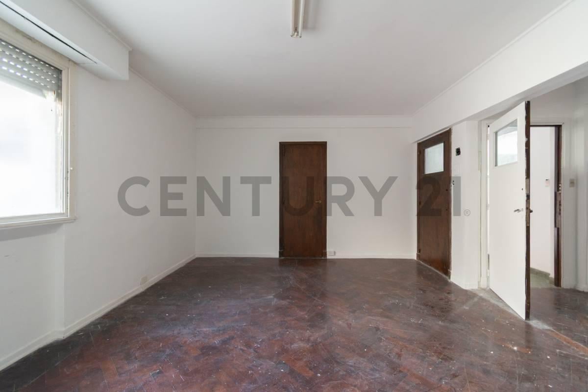 Foto de VENTA 5 OFICINAS EN CALLAO Y LAVALLE, imagen 4