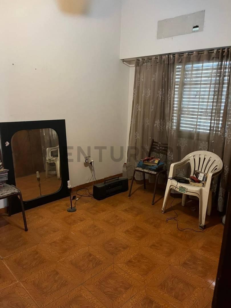 Foto de VENTA CASA 3 AMBIENTES EN MATADEROS A RECICLAR, imagen 5