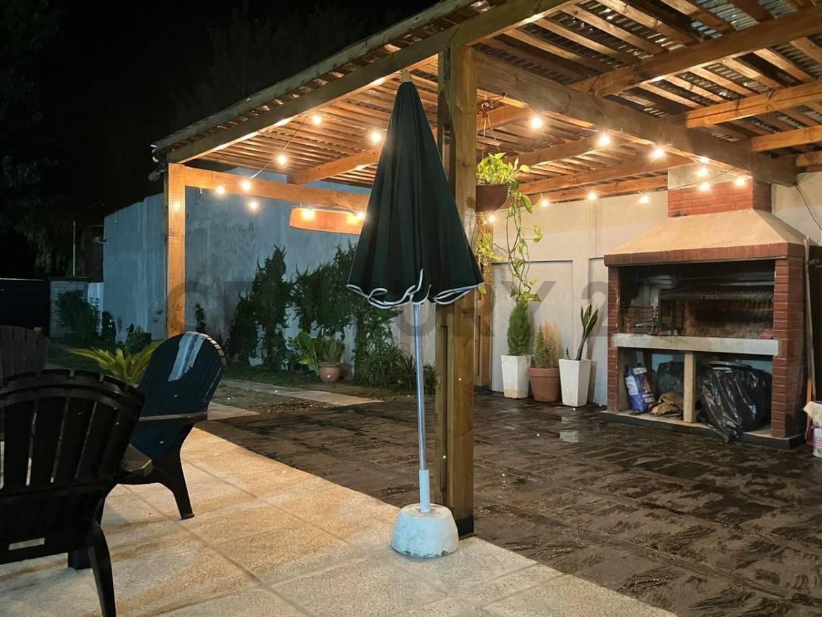 Foto de VENTA CASA QUINTA 3AMB COMO NUEVA-OPORTUNIDA EXCLUSIVA !!! POSIBILIDAD, imagen 2