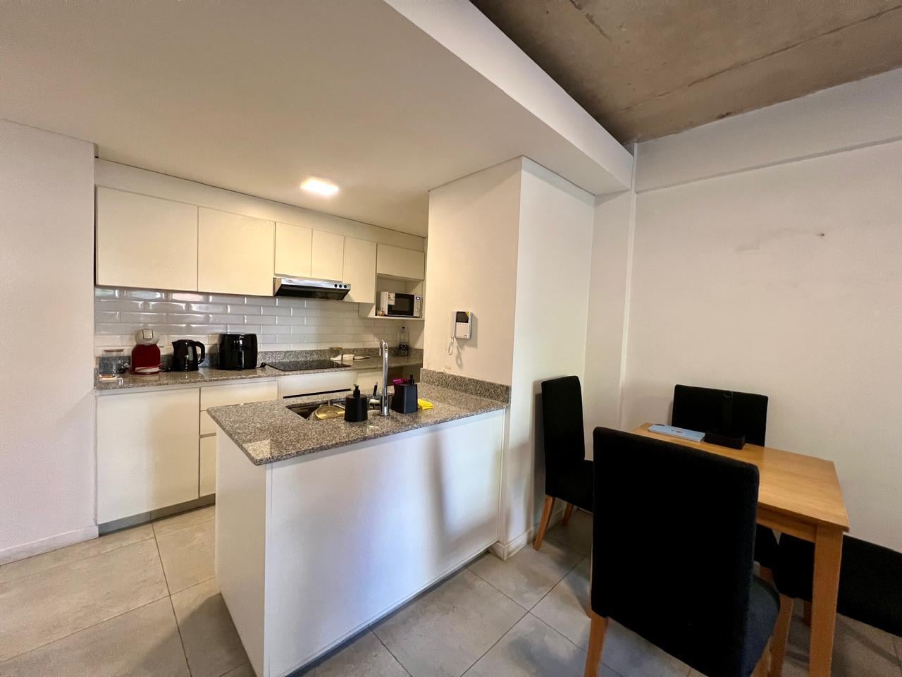 Foto de DEPARTAMENTO MONOAMBIENTE EN VENTA, CASTELAR, imagen 1