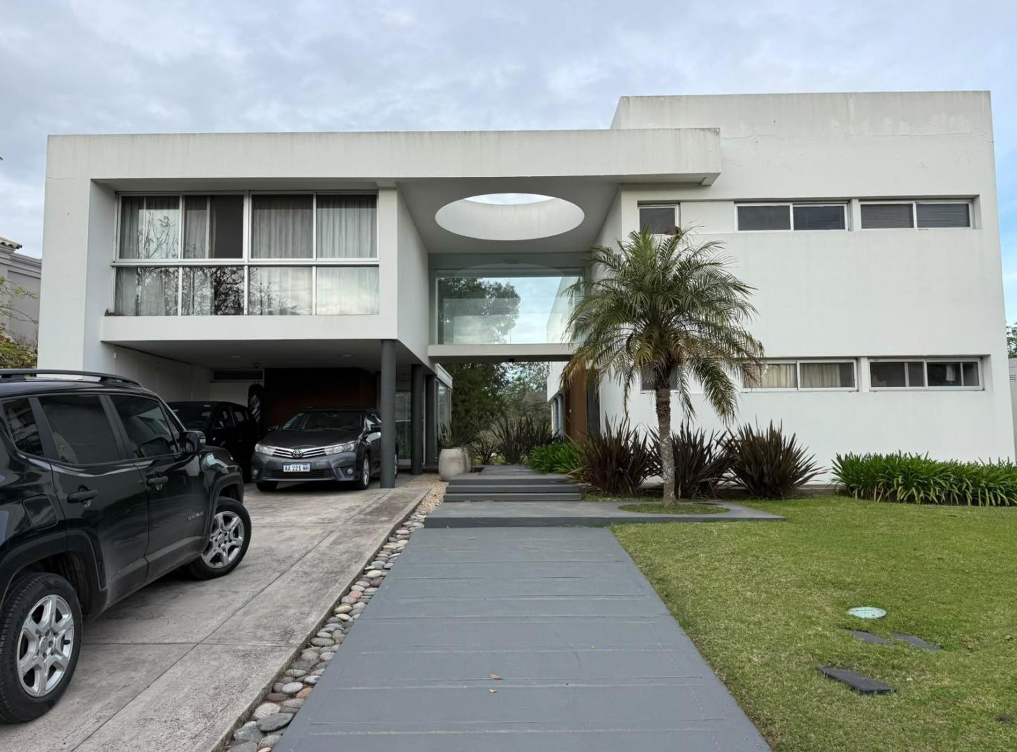 Foto de VENTA CASA SOBRE EXCLUSIVO LOTE AL BOSQUE, LOS CASTORES -NORDELTA, imagen 1