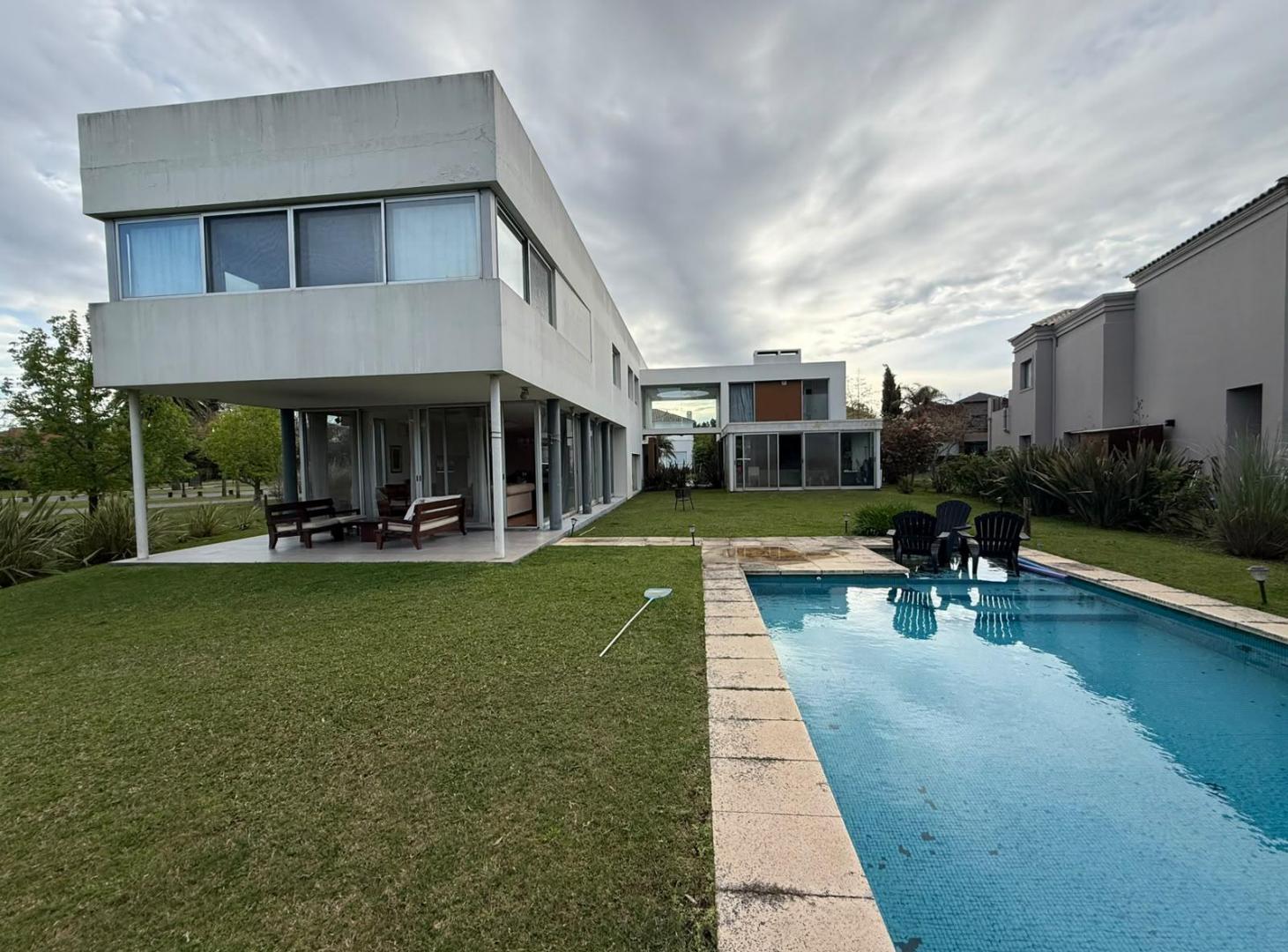 Foto de VENTA CASA SOBRE EXCLUSIVO LOTE AL BOSQUE, LOS CASTORES -NORDELTA, imagen 3